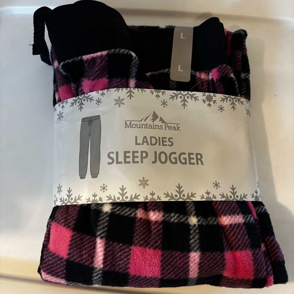 Mountains Peak Women's Large Sleep Jogger Pants Pink Black Plaid NWT